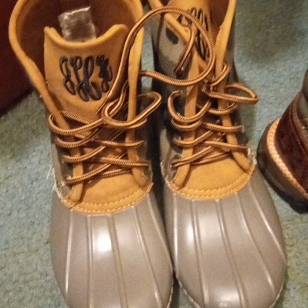 Rain Boots only worn once